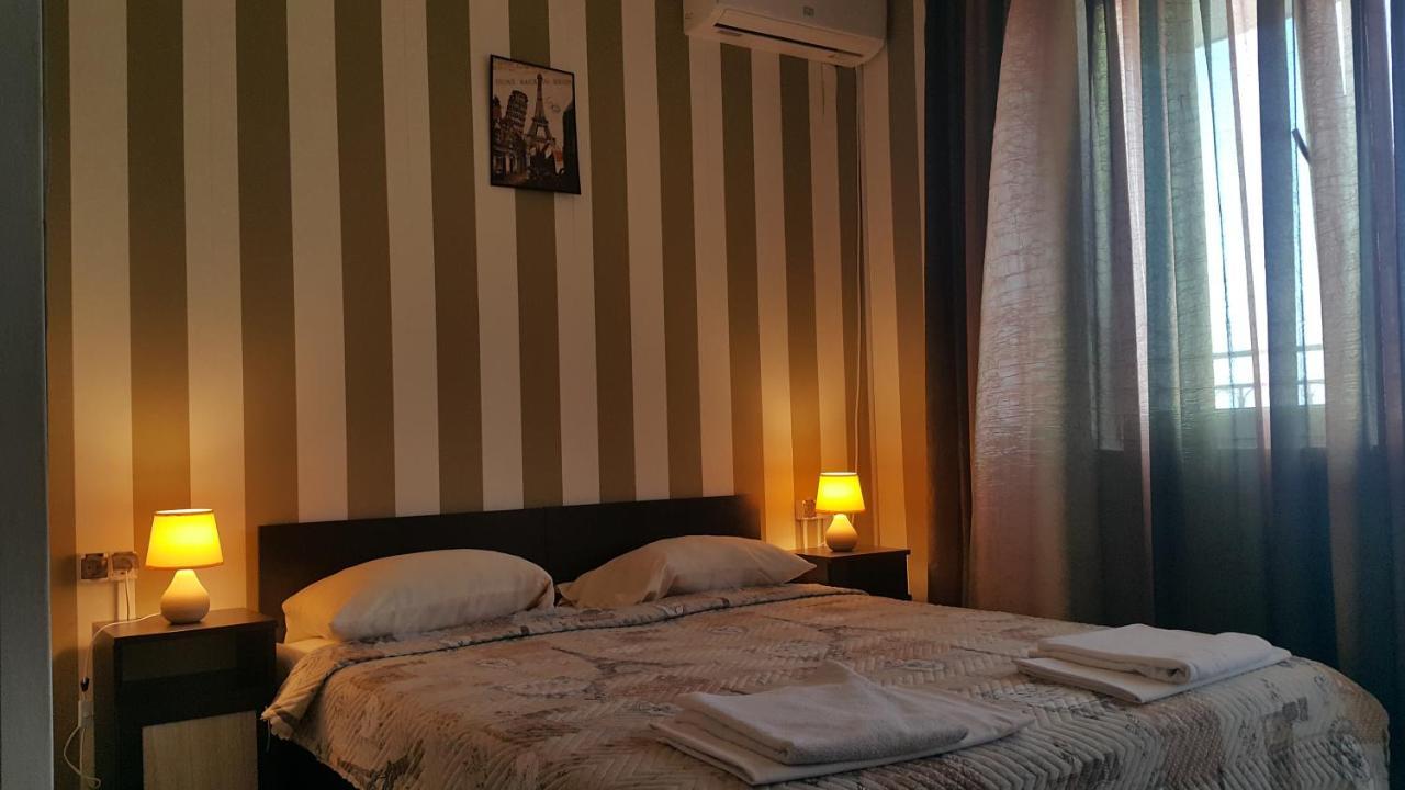 На Гости При Силвия Obzor Exterior photo